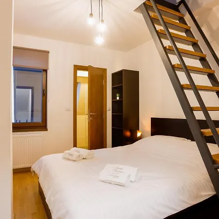 Apartment Nivalis *apartman 20* *